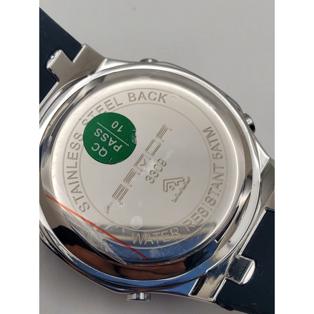 Mens Digital Watch - Picture 8 of 12